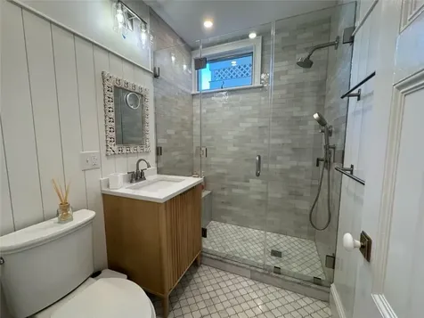 8 Barney Street Newport RI 02840