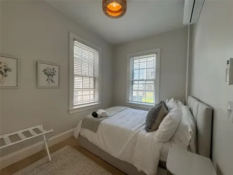8 Barney Street Newport RI 02840