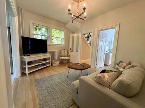 8 Barney Street Newport RI 02840