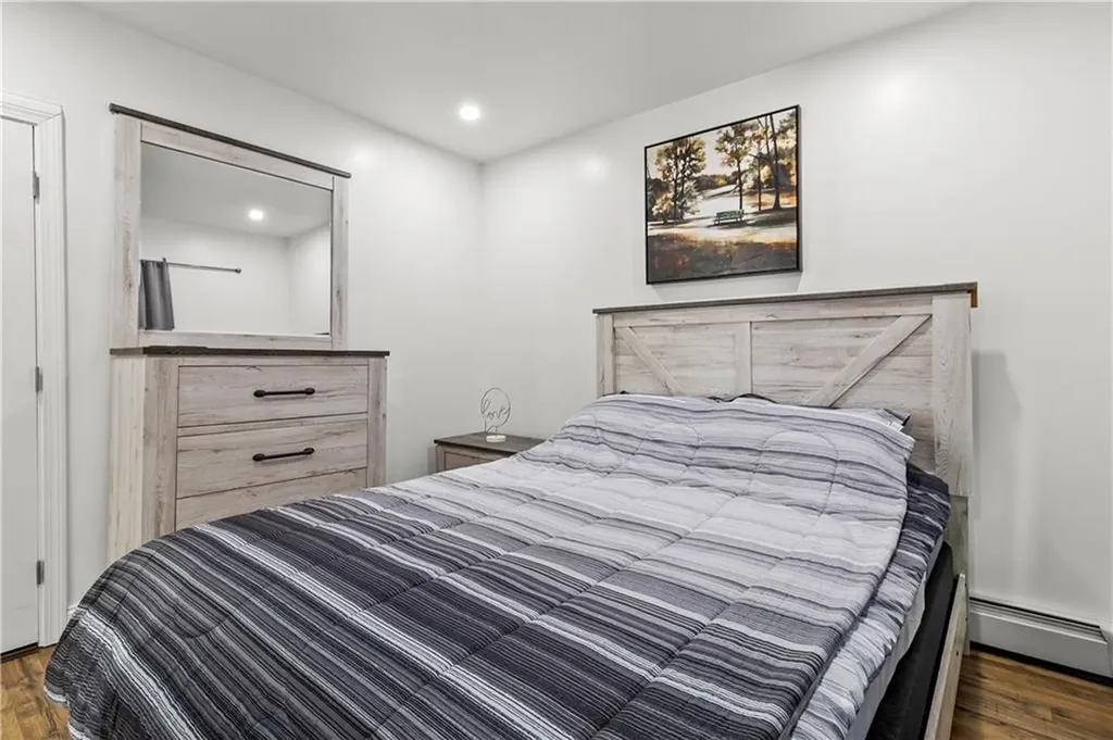 129 Shore Road East Providence RI 02903