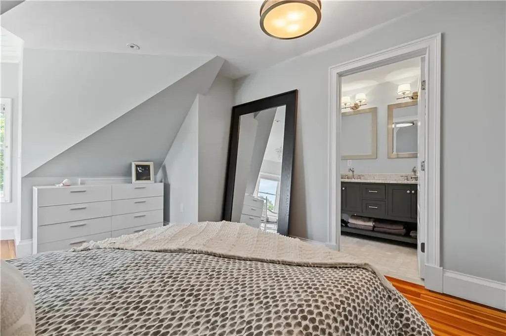 567 Bristol Ferry Road Portsmouth RI 02871