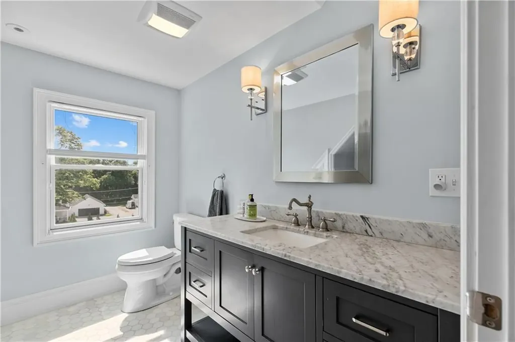 567 Bristol Ferry Road Portsmouth RI 02871