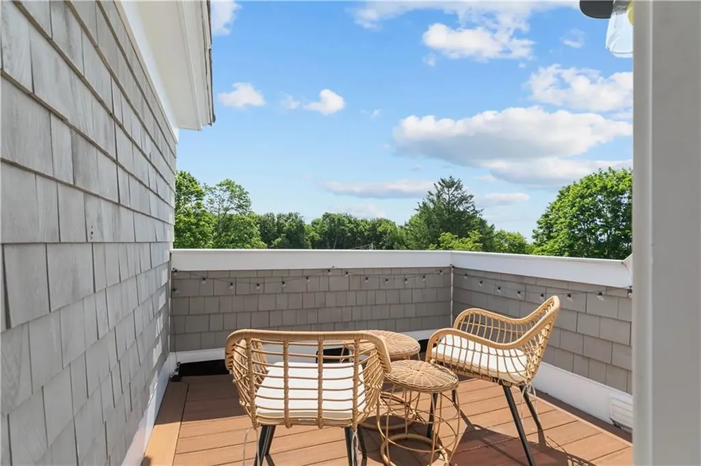 567 Bristol Ferry Road Portsmouth RI 02871