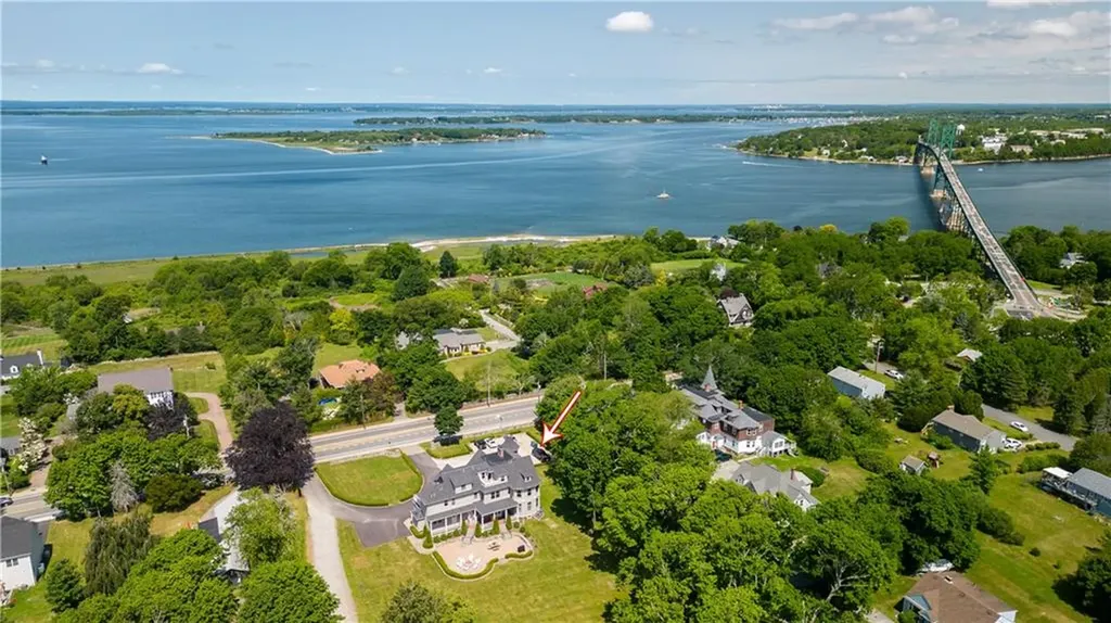 567 Bristol Ferry Road Portsmouth RI 02871