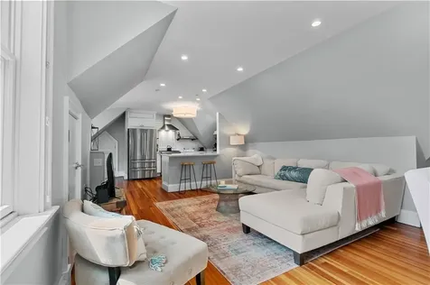 567 Bristol Ferry Road Portsmouth RI 02871