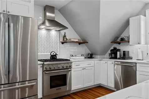 567 Bristol Ferry Road Portsmouth RI 02871