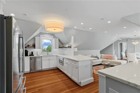 567 Bristol Ferry Road Portsmouth RI 02871