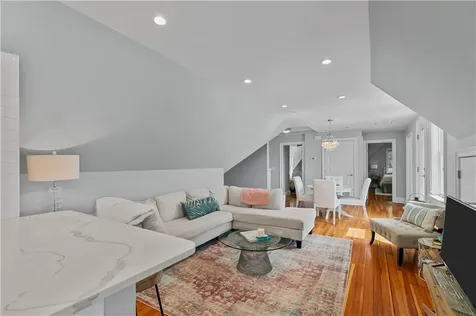 567 Bristol Ferry Road Portsmouth RI 02871