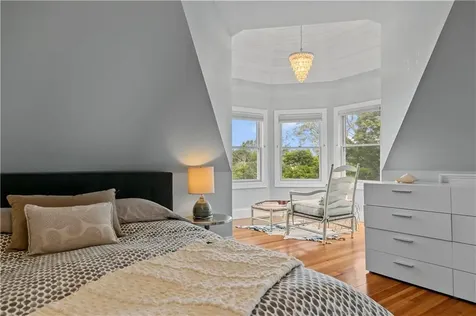 567 Bristol Ferry Road Portsmouth RI 02871