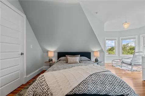 567 Bristol Ferry Road Portsmouth RI 02871