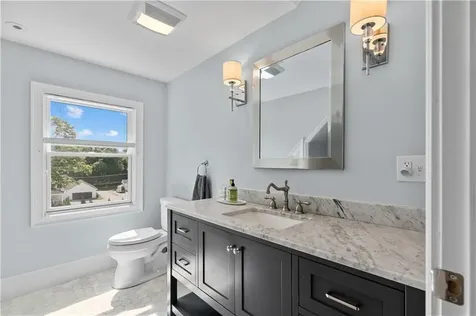 567 Bristol Ferry Road Portsmouth RI 02871