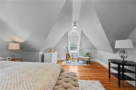 567 Bristol Ferry Road Portsmouth RI 02871