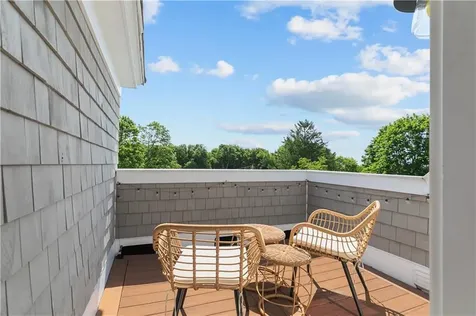 567 Bristol Ferry Road Portsmouth RI 02871