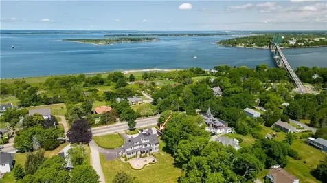 567 Bristol Ferry Road Portsmouth RI 02871