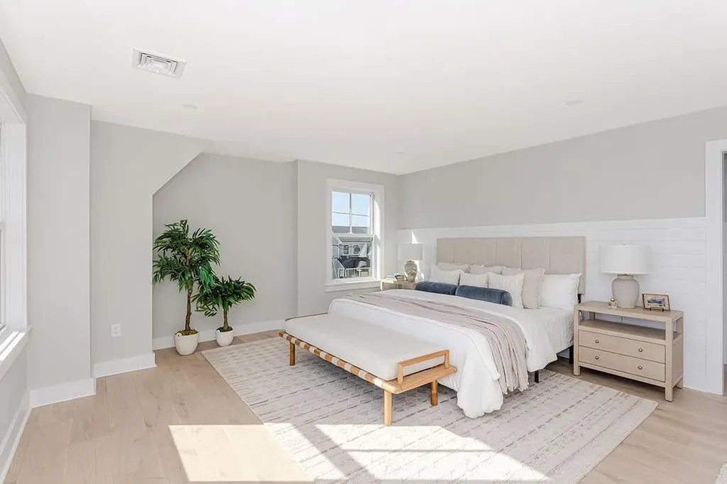 84 Allston Avenue Middletown RI 02842