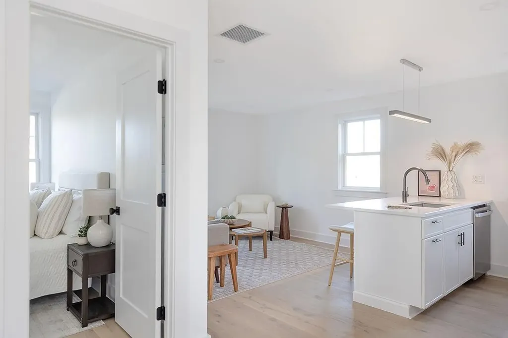 84 Allston Avenue Middletown RI 02842