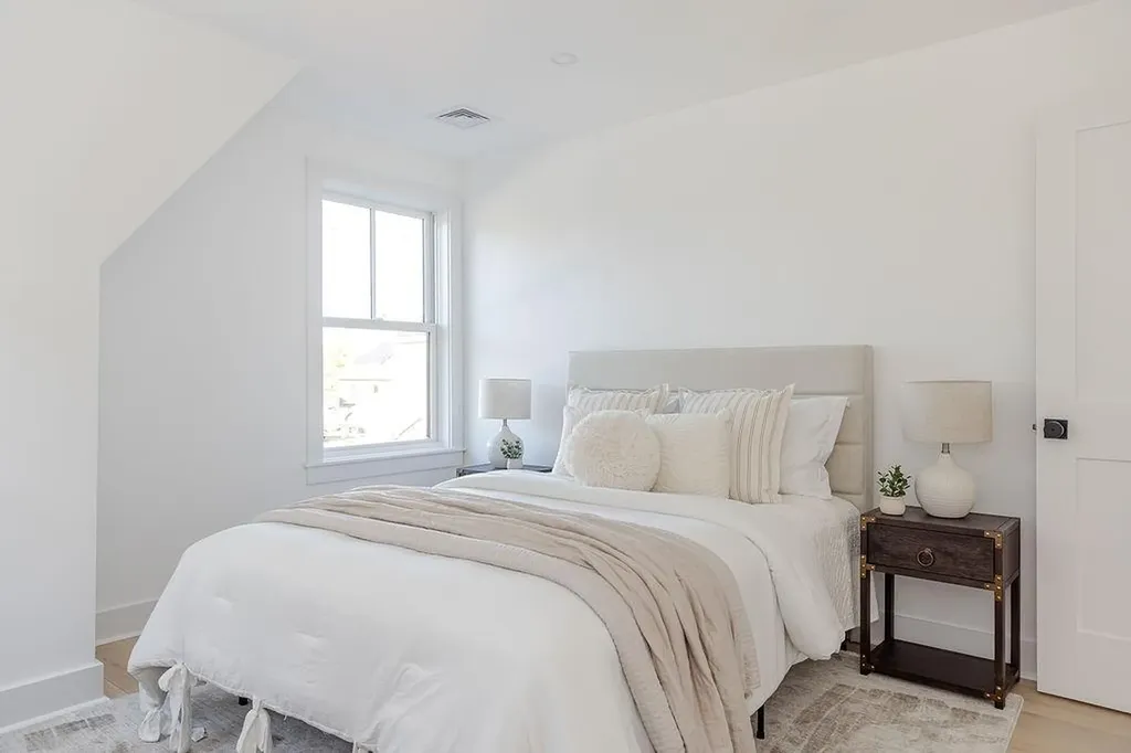 84 Allston Avenue Middletown RI 02842