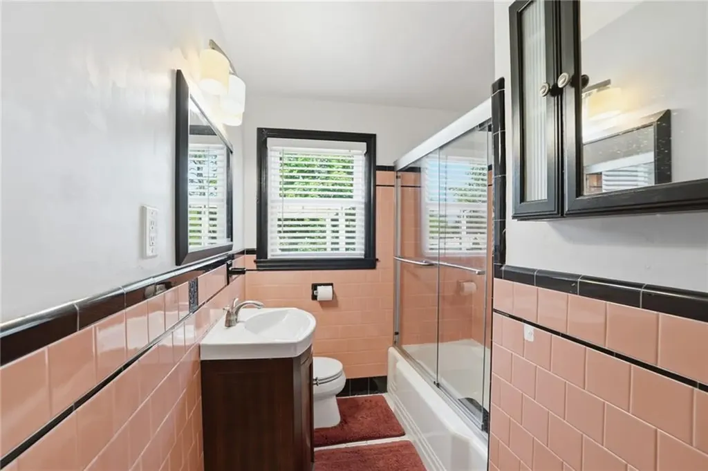 50 Pera Street Warwick RI 02886