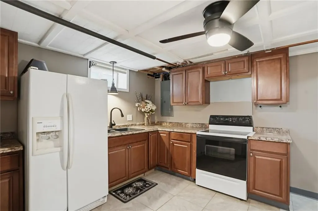 50 Pera Street Warwick RI 02886