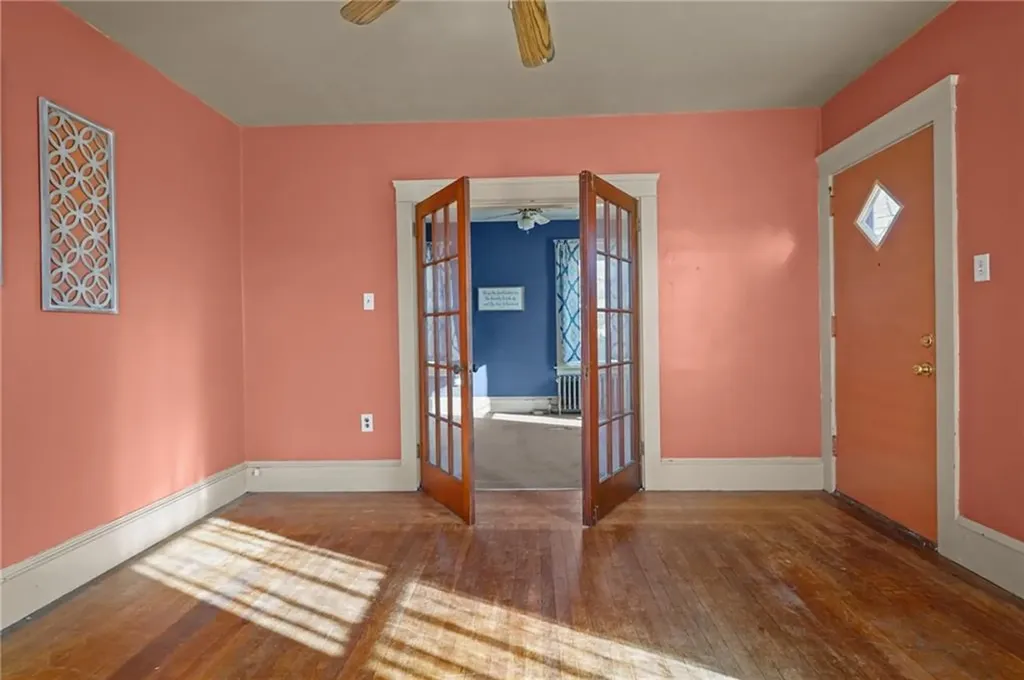 107 Wayne Street Warwick RI 02889