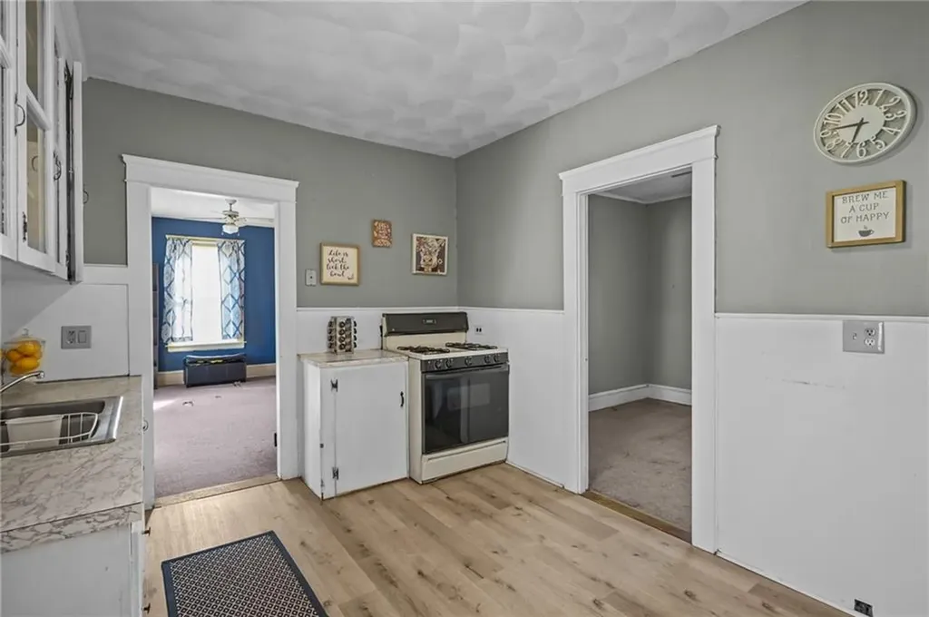107 Wayne Street Warwick RI 02889