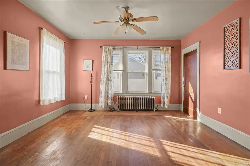 107 Wayne Street Warwick RI 02889