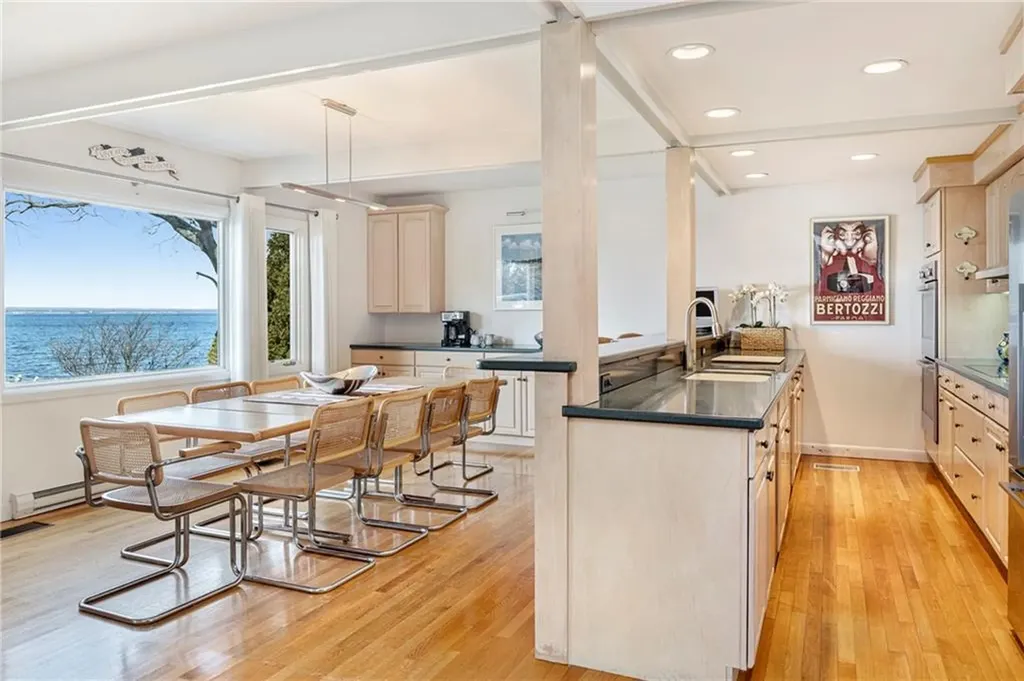 53 Shore Road Bristol RI 02809