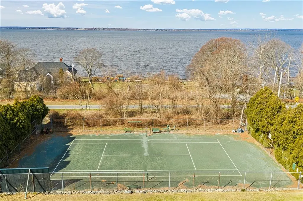53 Shore Road Bristol RI 02809