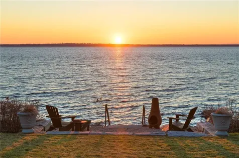 53 Shore Road Bristol RI 02809