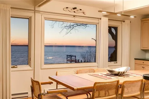 53 Shore Road Bristol RI 02809