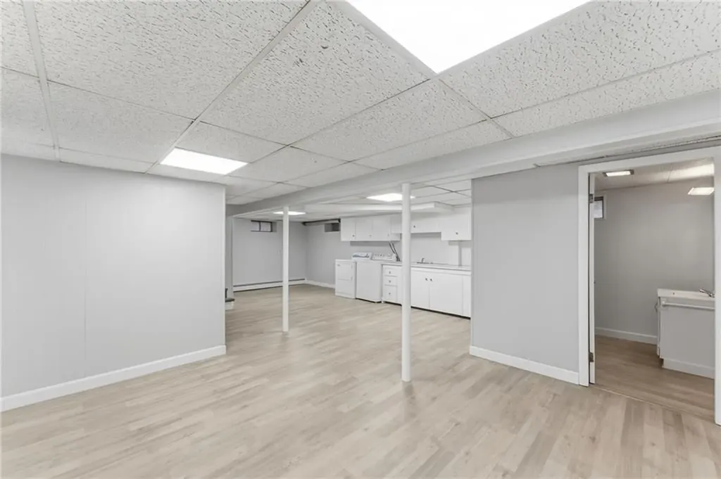 21 Webb Street Providence RI 02908