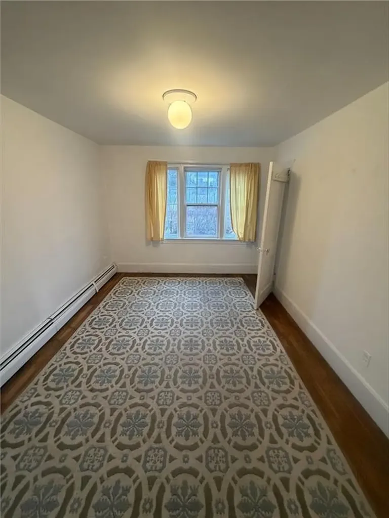 97 Floral Avenue North Kingstown RI 02852