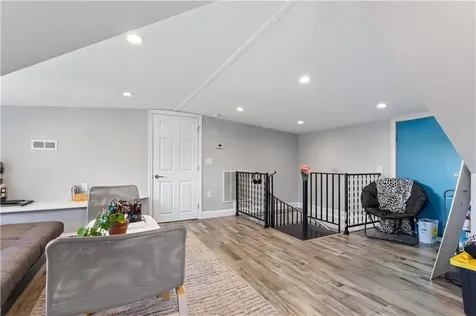 4 James Street Middletown RI 02842