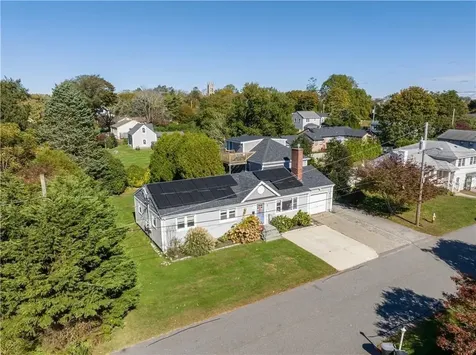 4 James Street Middletown RI 02842