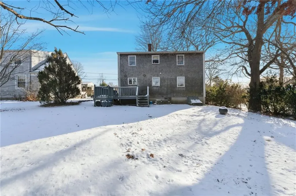 8 Harris Avenue Warren RI 02885