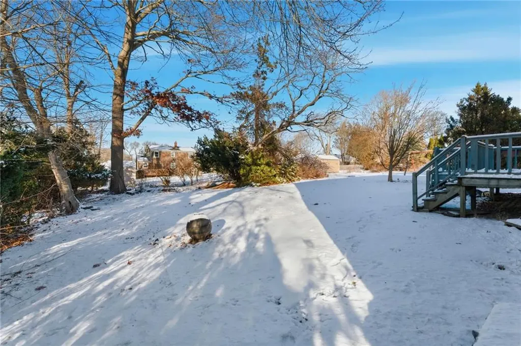 8 Harris Avenue Warren RI 02885