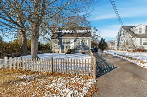 8 Harris Avenue Warren RI 02885