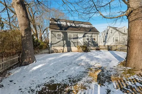 8 Harris Avenue Warren RI 02885