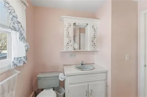 8 Harris Avenue Warren RI 02885