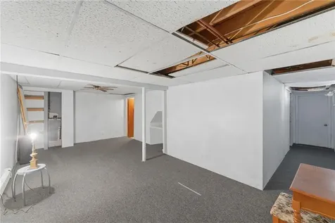 8 Harris Avenue Warren RI 02885