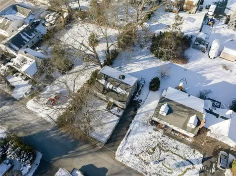 8 Harris Avenue Warren RI 02885