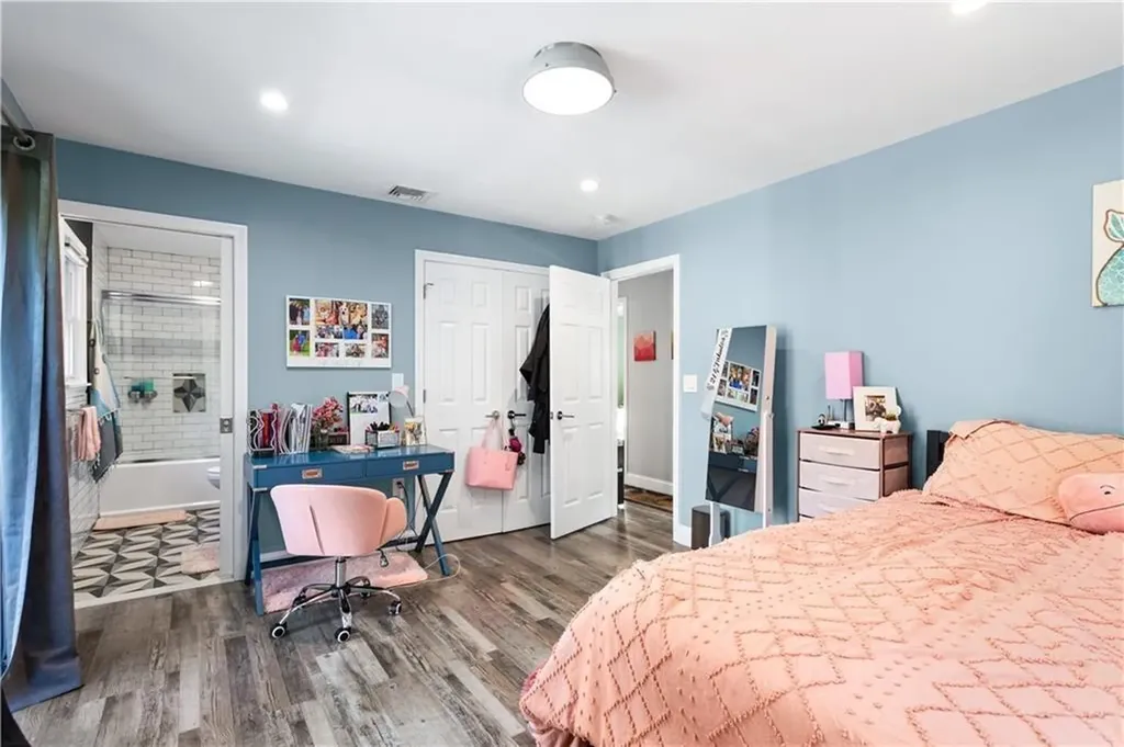 4 James Street Middletown RI 02842