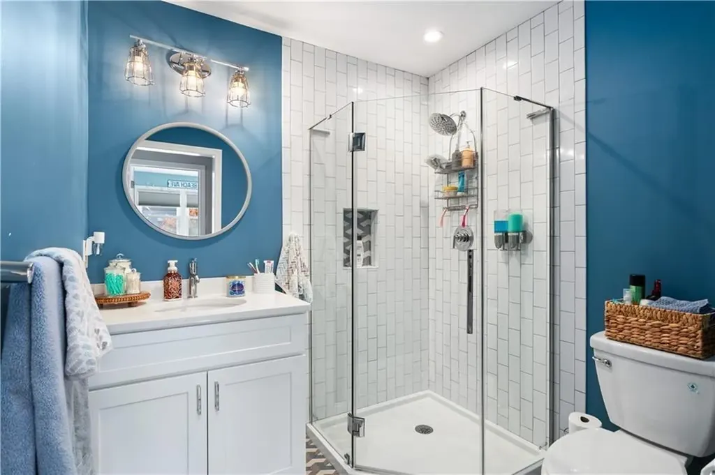 4 James Street Middletown RI 02842