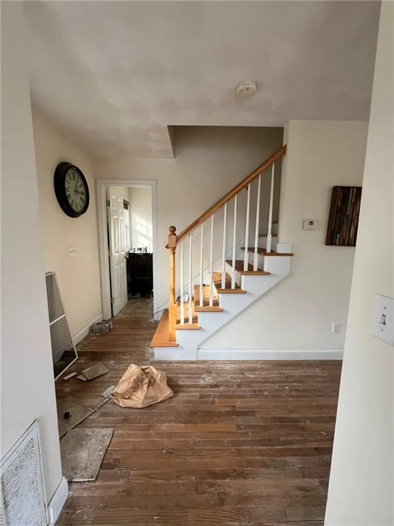 140 Lake View Road Cranston RI 02920