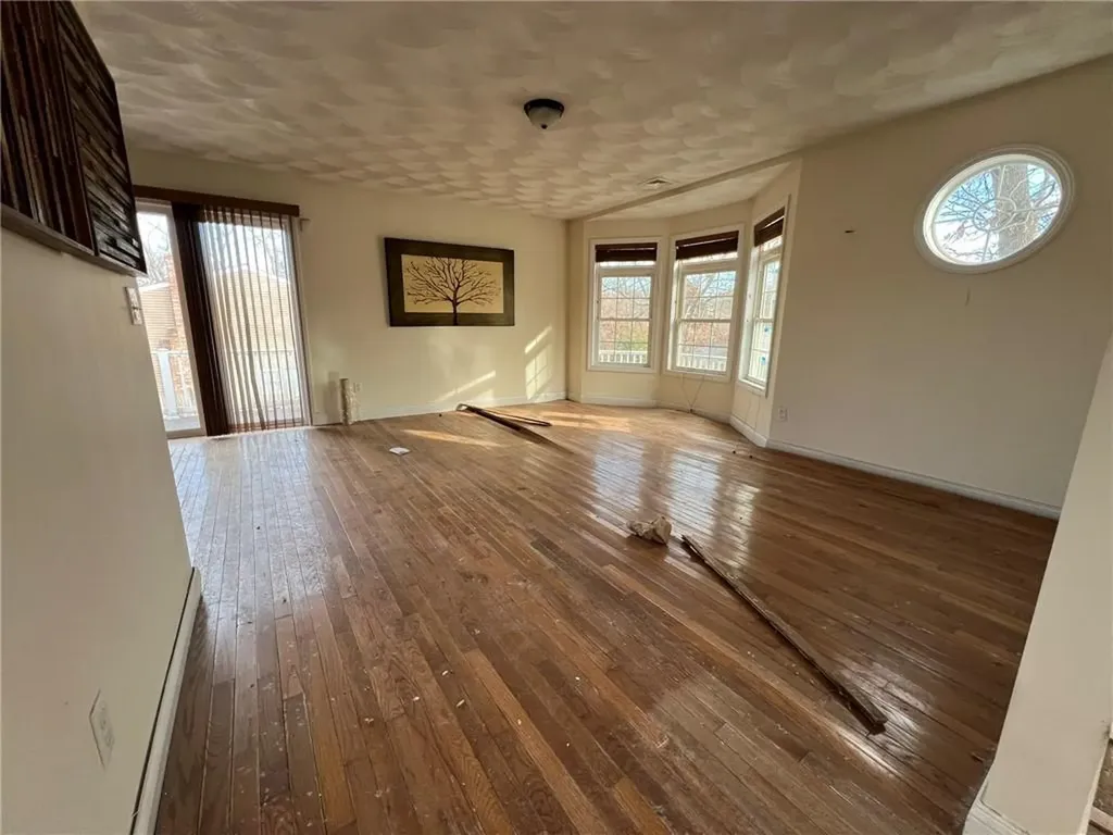 140 Lake View Road Cranston RI 02920