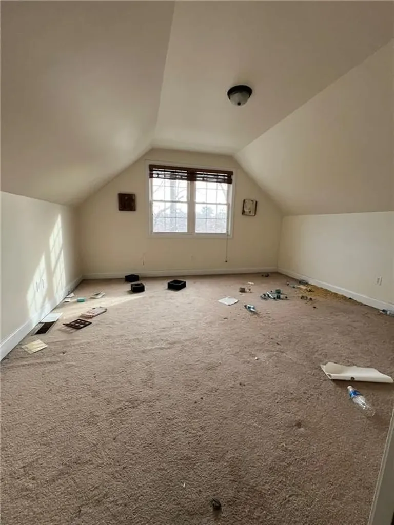 140 Lake View Road Cranston RI 02920