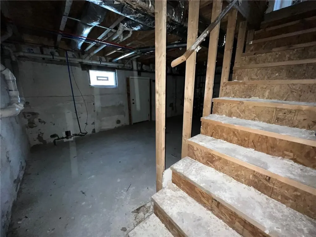 140 Lake View Road Cranston RI 02920