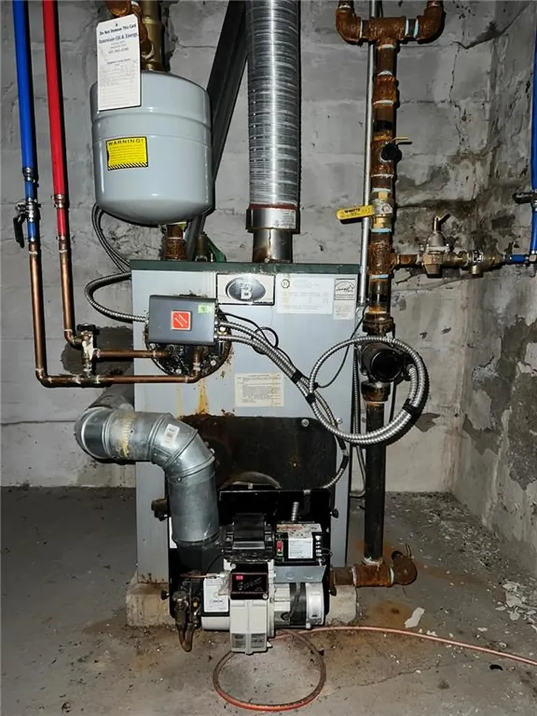 140 Lake View Road Cranston RI 02920