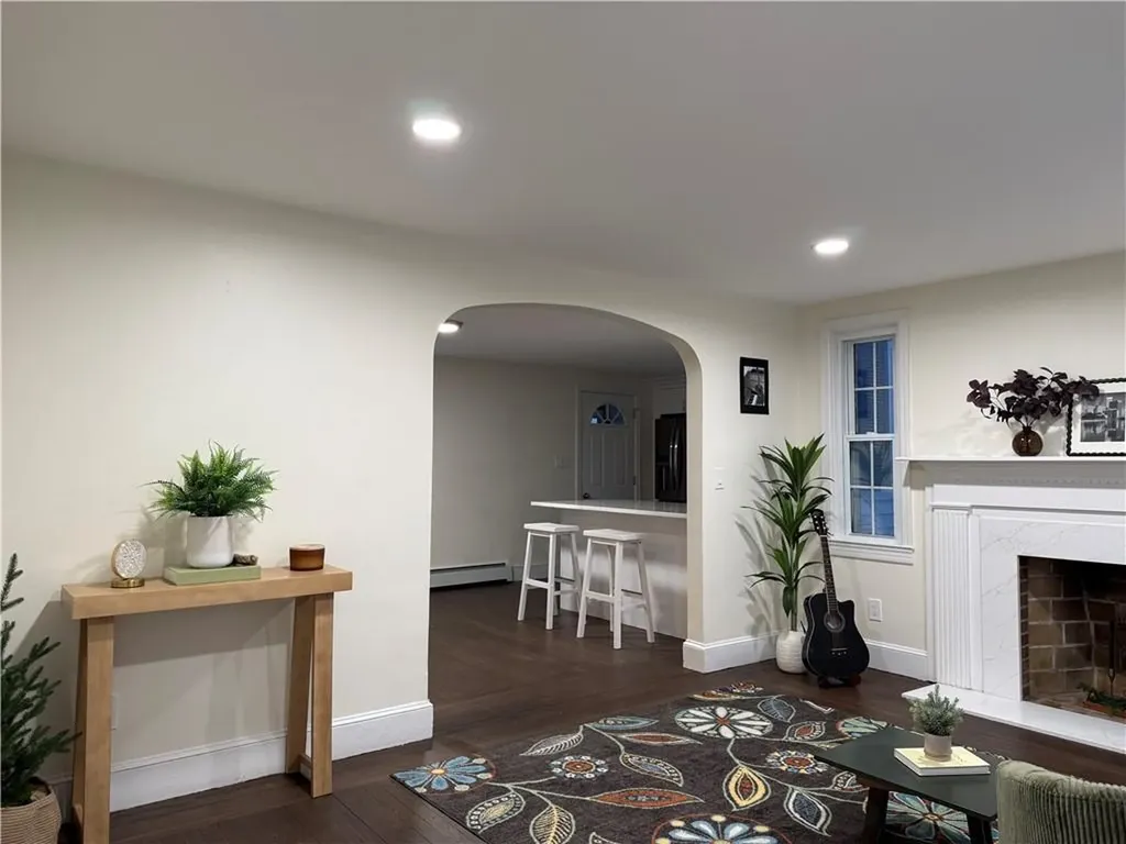 33 Moorland Avenue Providence RI 02908