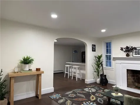 33 Moorland Avenue Providence RI 02908